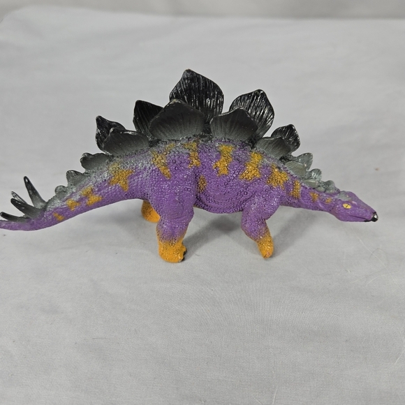 GEOWORLD  DINOSAUR FIGURES Lot Of 4 Baryonyx Triceratops Velociraptor Stegosaur - Picture 2 of 7